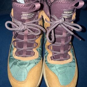 Merrell Multicolor Hiking boot 6.5 worn once